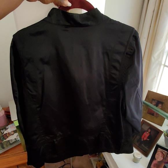 Jacket - Picture 3 of 4